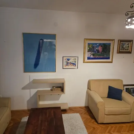 Beautifull Spacious 아파트 *